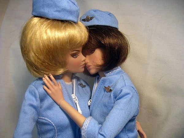 Lesbian sex doll