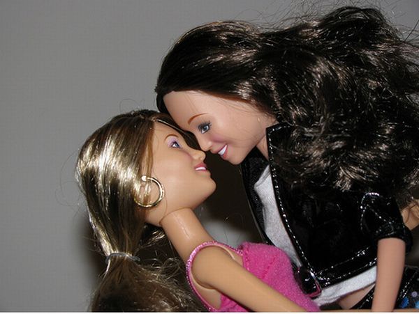Lesbians Barbie dolls - 04