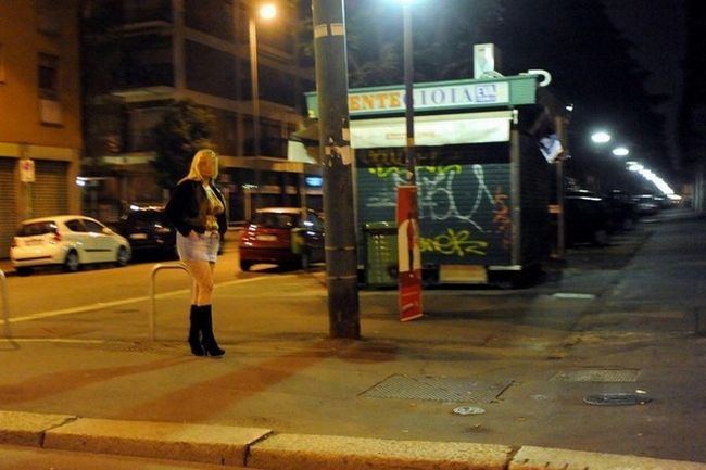 Prostitutes from the streets of Milan - 04