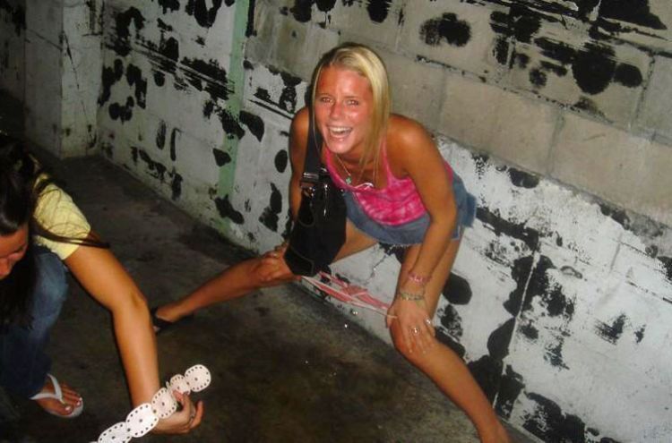 Daily erotic picdump (142 pics)