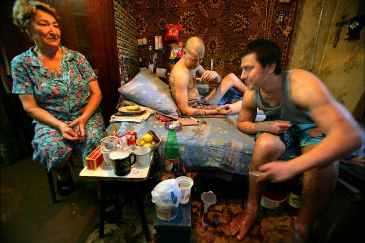 A series of photos by Brent Stirton - Ukraine ... Sex, Drugs, Poverty & HIV. Not for sensitive souls! - 07