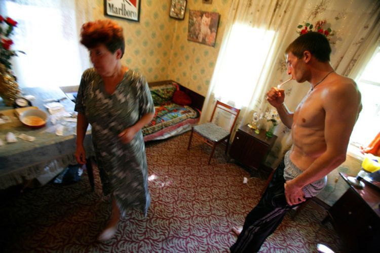 A series of photos by Brent Stirton - Ukraine ... Sex, Drugs, Poverty & HIV. Not for sensitive souls! - 30