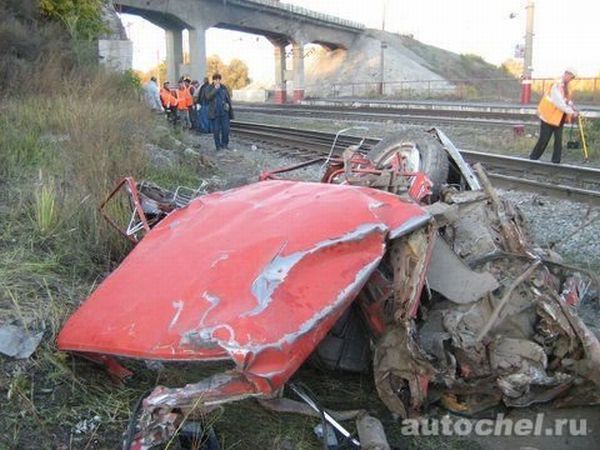 Driver crashed into the train intentionally. OMG - 01