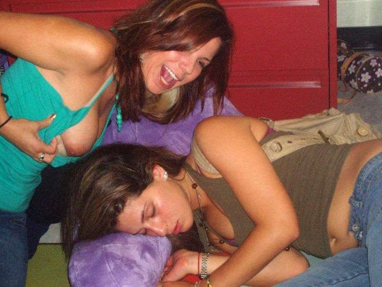 How girls are having fun at college parties - 15
