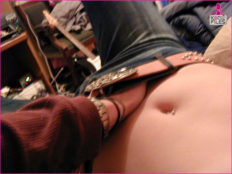 Another girl put her amateur pictures online - 14