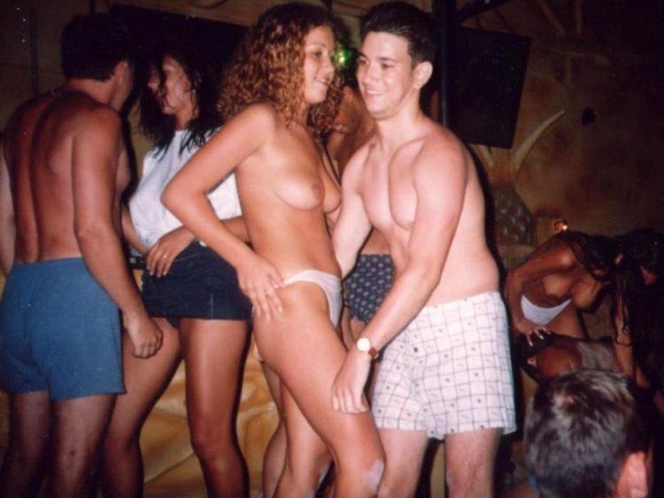 Compilation of pics from the most debauched parties. Now that’s called partying )) - 02