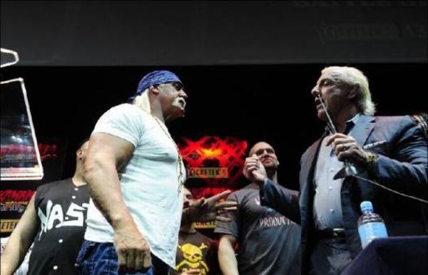 Hulk Hogan got his face smashed at a press conference - 04