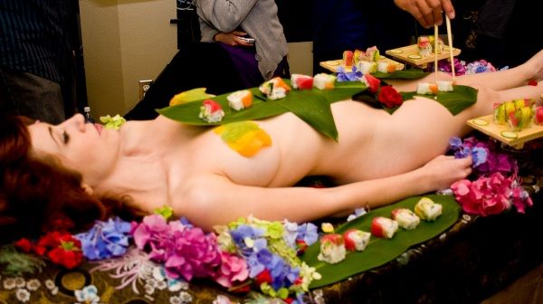 Naked sushi girls at Nyotaimori Party - 24