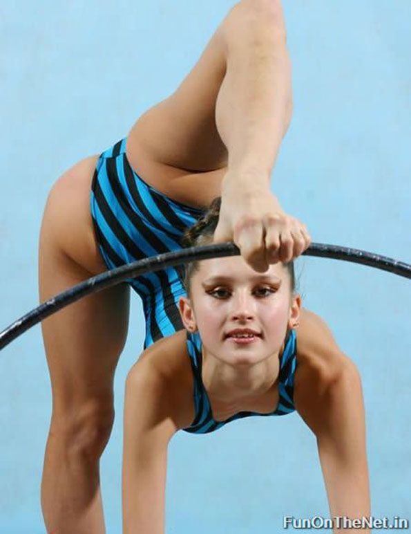 Super flexible gymnasts. How do they do this? ;) - 03