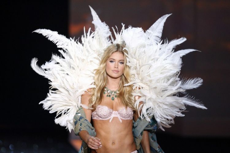 Victoria’s Secret Fashion Show 2009 - 59