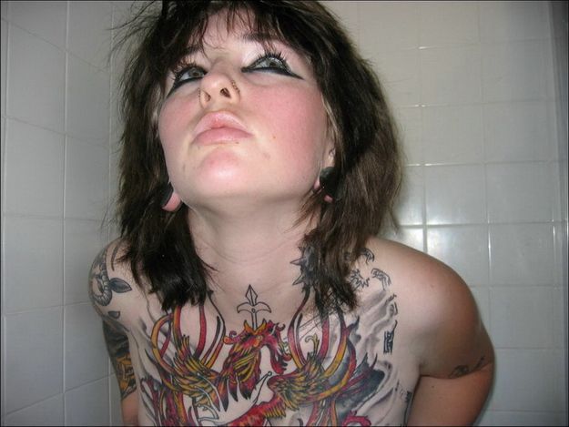 Tattooed cheek taking a shower. Not for the faint-hearted ;) - 00