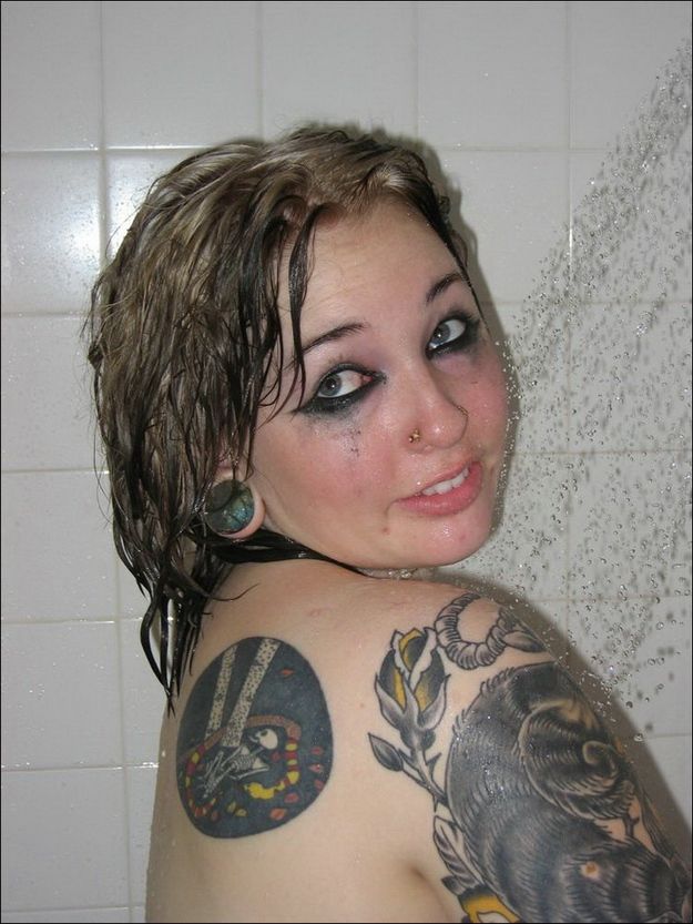 Tattooed cheek taking a shower. Not for the faint-hearted ;) - 21