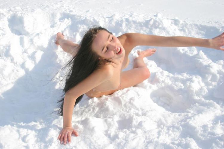 Young chick having fun in the snow. The  important thing that she wasn’t frostbitten on her privates )) - 01