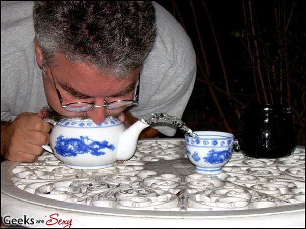 Teapot-Blowing - great entertainment ;) - 06