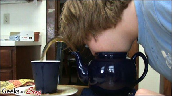 Teapot-Blowing - great entertainment ;) - 10