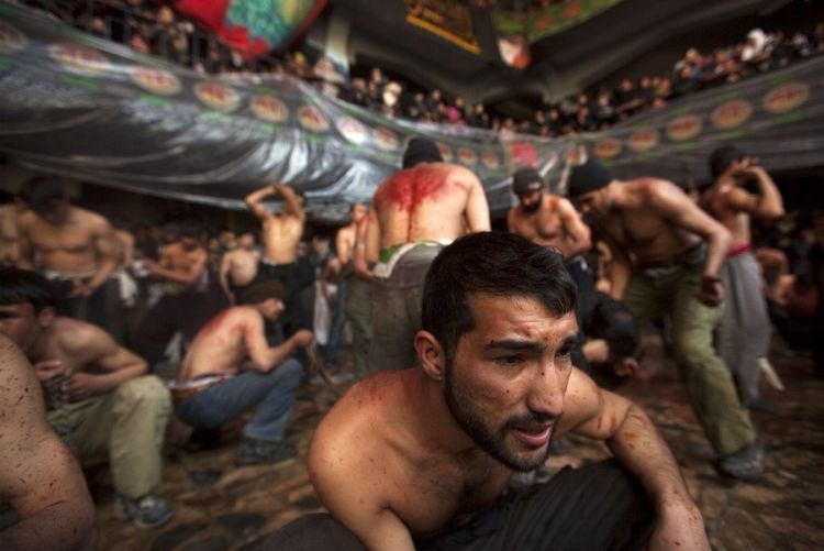 The Day of Ashura commemorated by Shia Muslims. Real craziness - 01