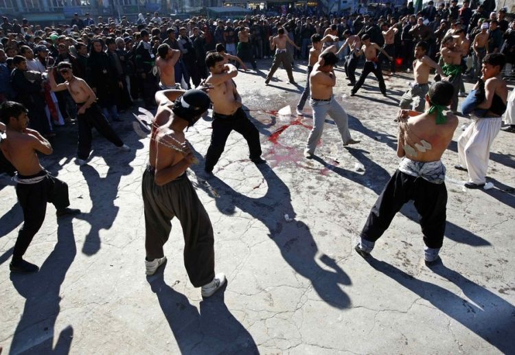 The Day of Ashura commemorated by Shia Muslims. Real craziness - 07