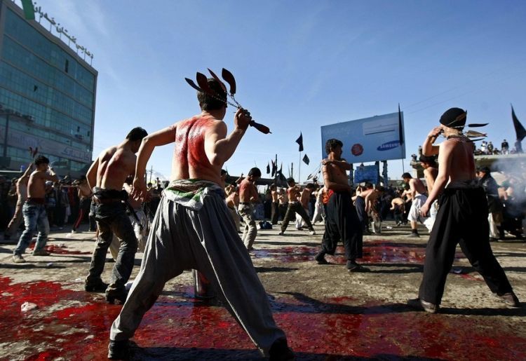 The Day of Ashura commemorated by Shia Muslims. Real craziness - 08