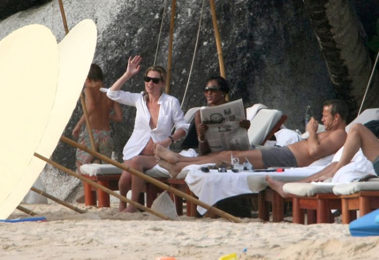 Kate Moss and Naomi Campbell on holiday in Thailand - 11