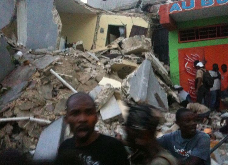 OMG of the day. Terrible consequences of earthquake in Haiti. Viewer discretion is advised! - 05