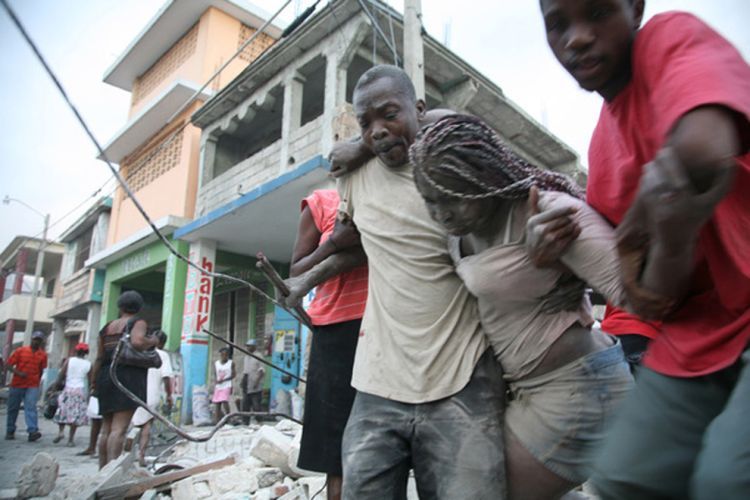 OMG of the day. Terrible consequences of earthquake in Haiti. Viewer discretion is advised! - 15