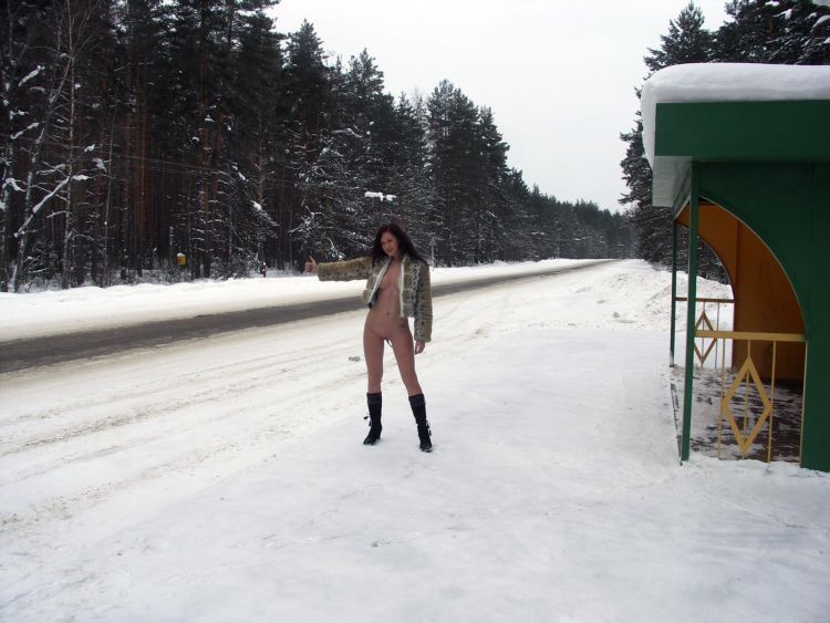 Nude babe at a bus stop. And it doesn’t bother her that it is cold winter ;) - 02