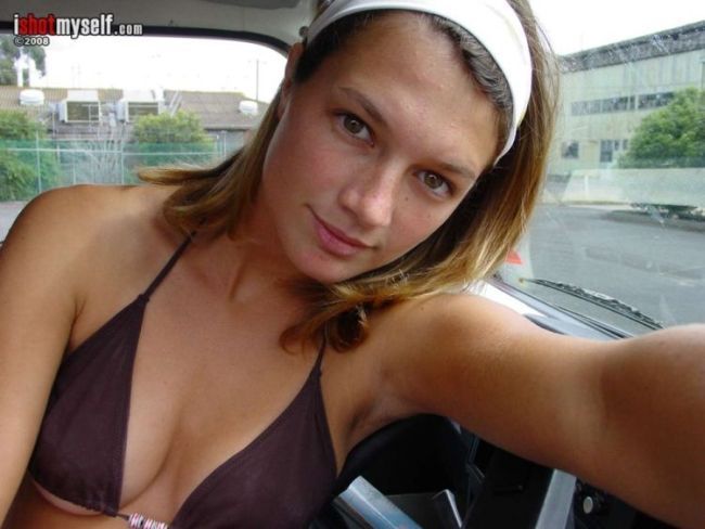 Selfshots of a pretty amateur girl in a car - 00