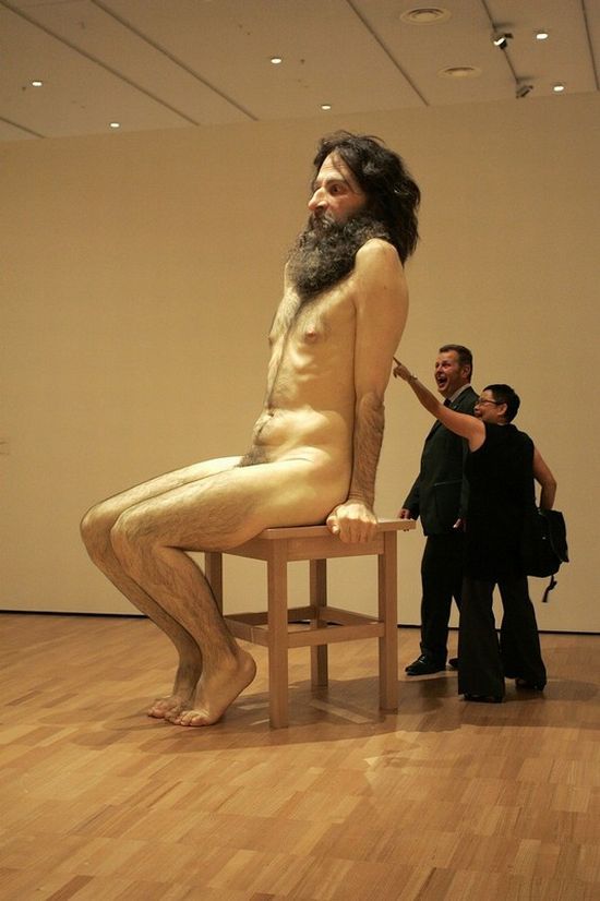Hypernatural works of Ron Mueck at the exhibition in Melbourne - 03