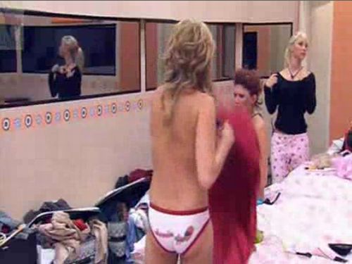 Girls from the Australian Big Brother changing clothes - 20100127
