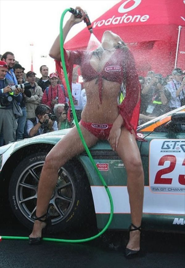 A small selection of sexy female car washers - 24