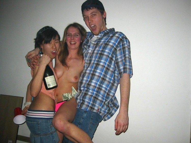 Girls + Alcohol = Best party ever - 33
