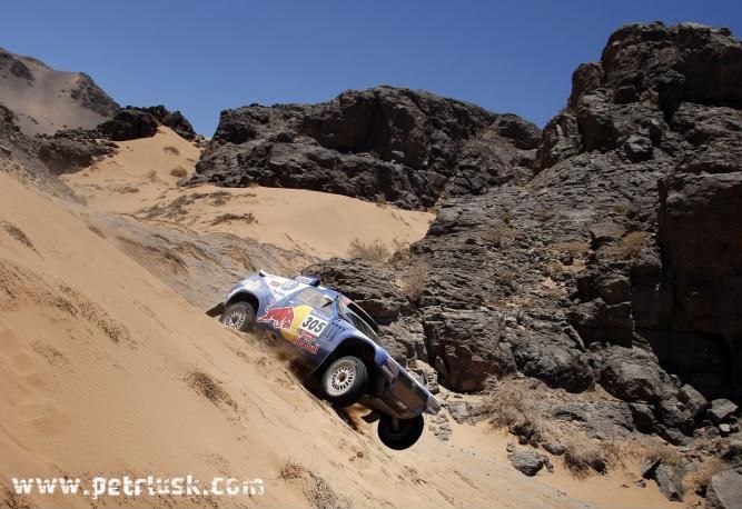 Awesome photos from the Dakar Rally 2010 - 10
