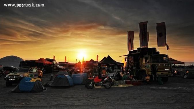 Awesome photos from the Dakar Rally 2010 - 13