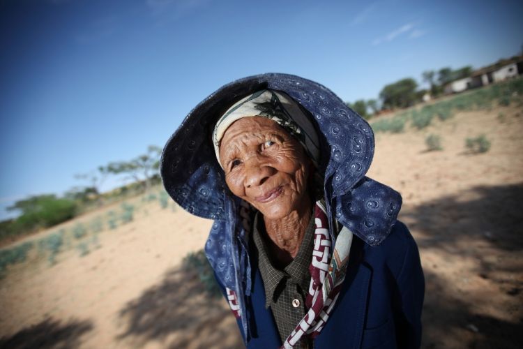 How the Berbers and the Bushmen live. Small photo essay about the extreme parts of Africa - 17