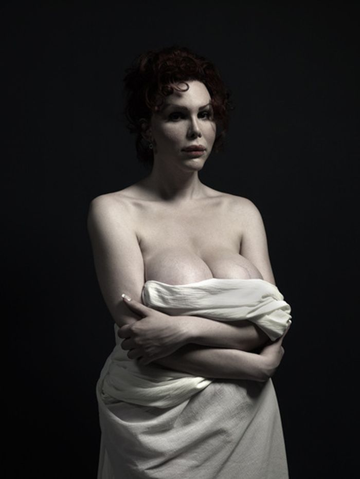 A new standard of beauty by photographer Phillip Toledano - 01
