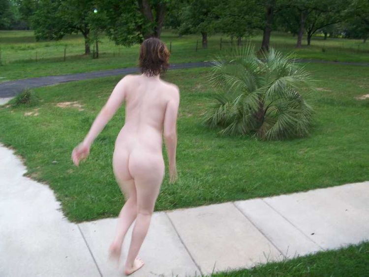 Girls that like to go naked in public places - 12
