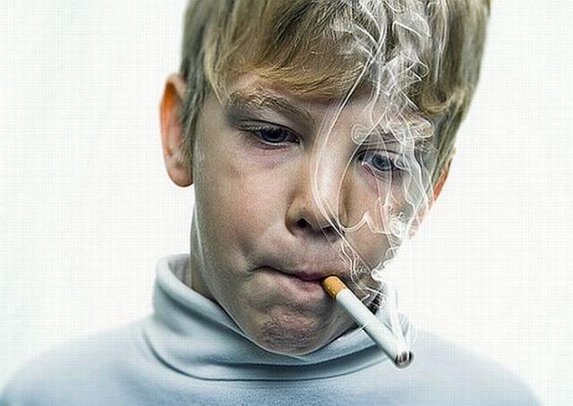 Children with a cigarette - very sad pictures - 14