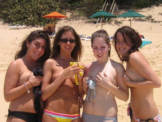 Sexy group photos from various beaches - 05