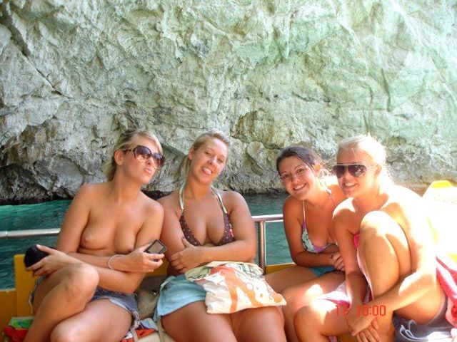 Sexy group photos from various beaches - 07
