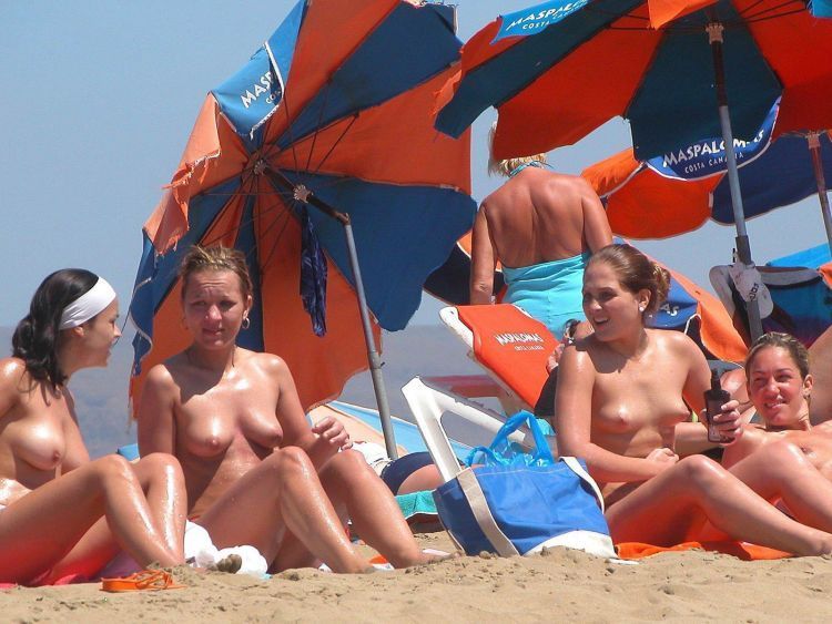 Sexy group photos from various beaches - 52