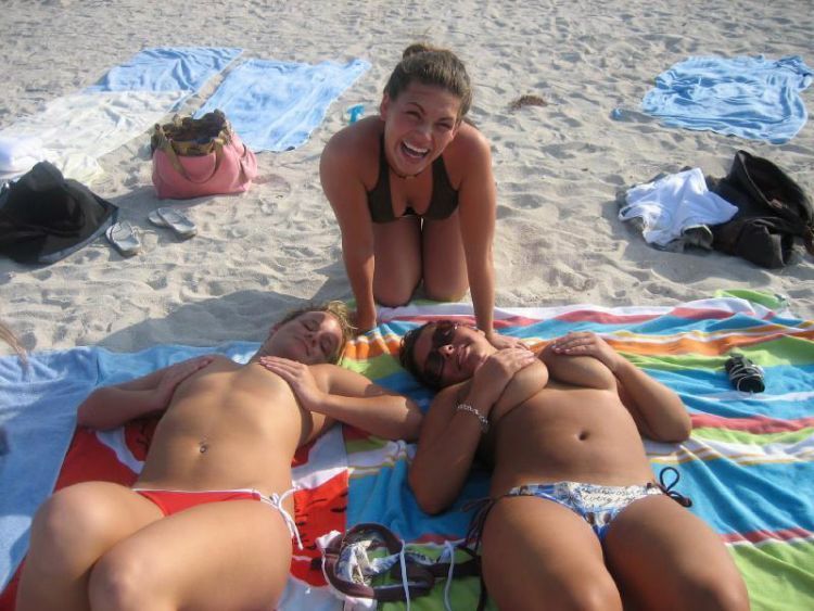 Sexy group photos from various beaches - 65