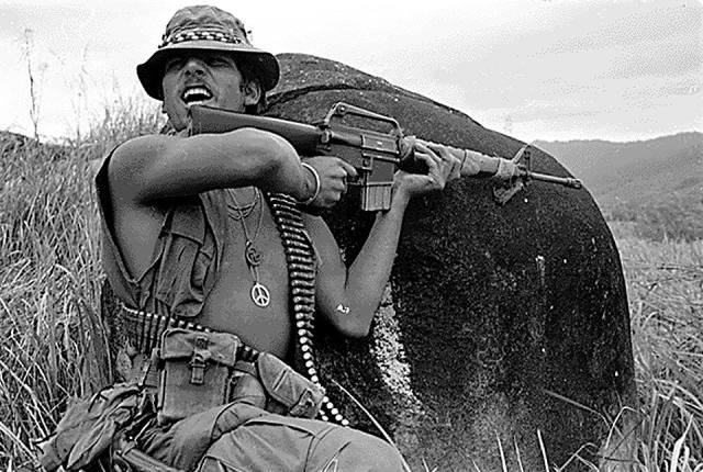 Tragic images of war in Vietnam - 07