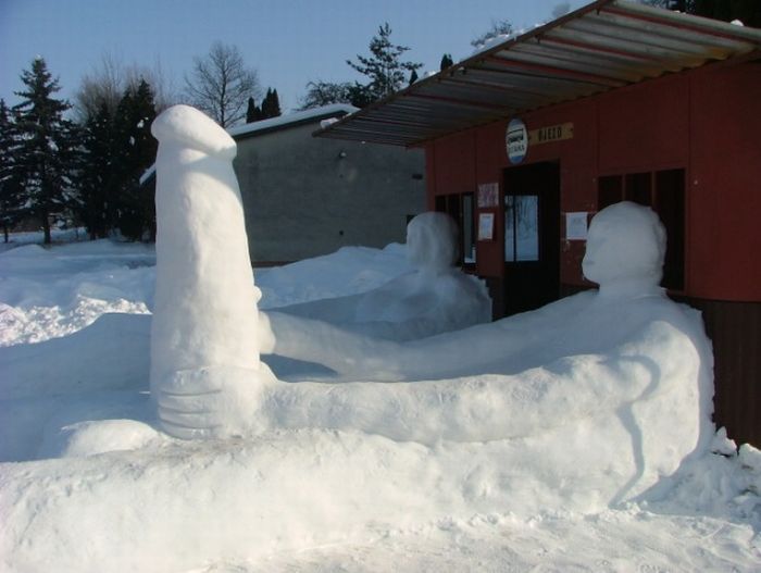 Obscene snow sculpture - 04