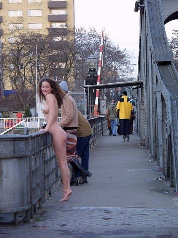 She’s just loving to get naked in public places - 42