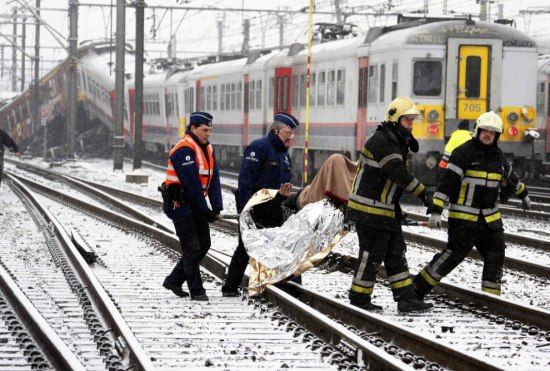 Terrible railway accident near Brussels - 08