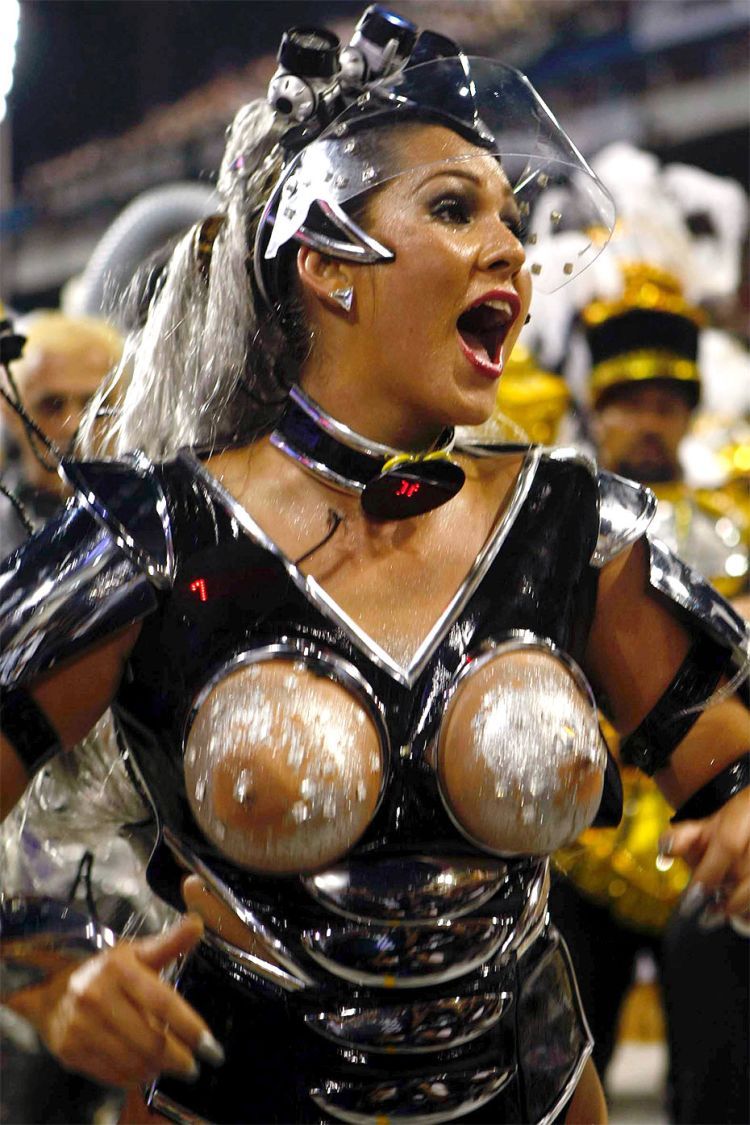 Hot Girls from Brazilian Carnival - 25