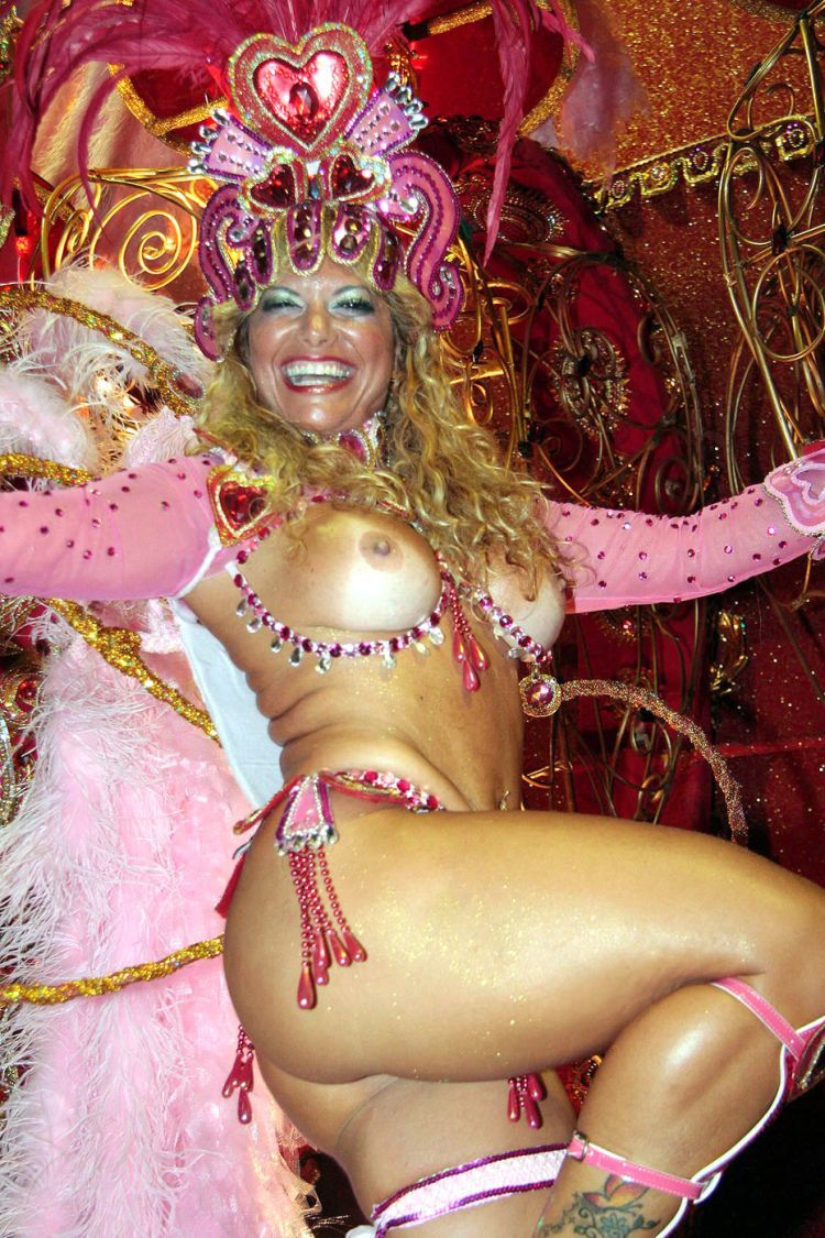 Hot Girls from Brazilian Carnival - 28