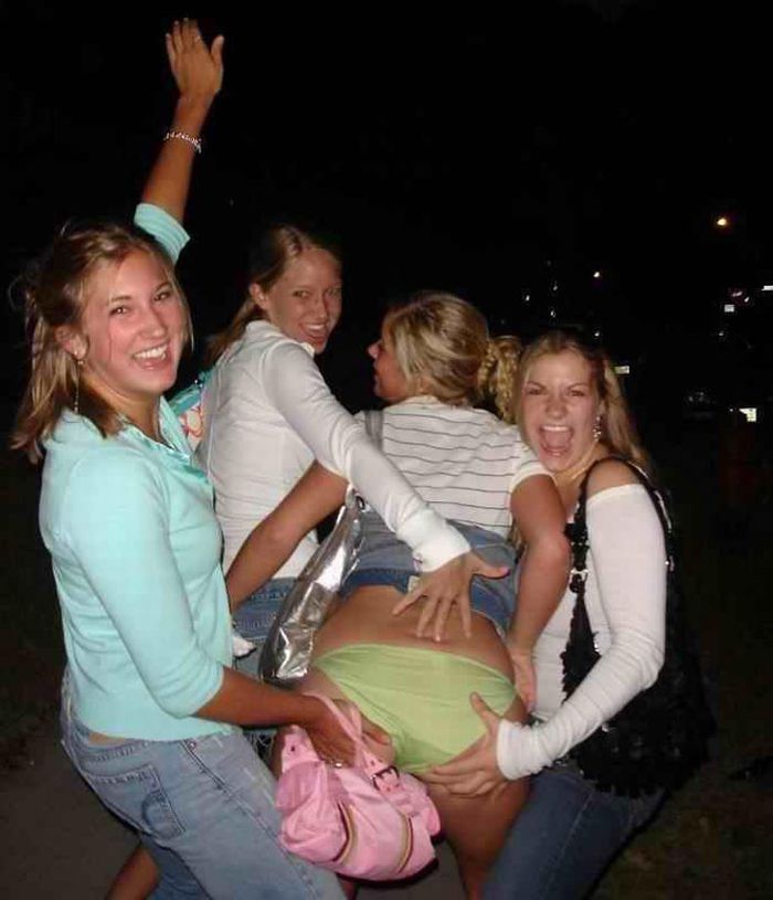 Drunk girls at home parties - 31