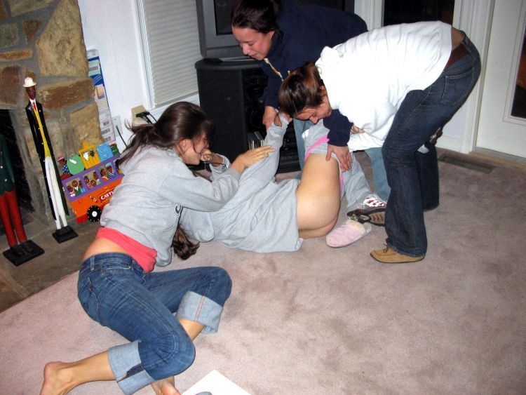 Drunk girls at home parties - 44