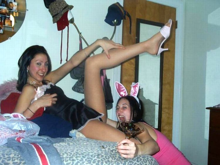Drunk girls at home parties - 45